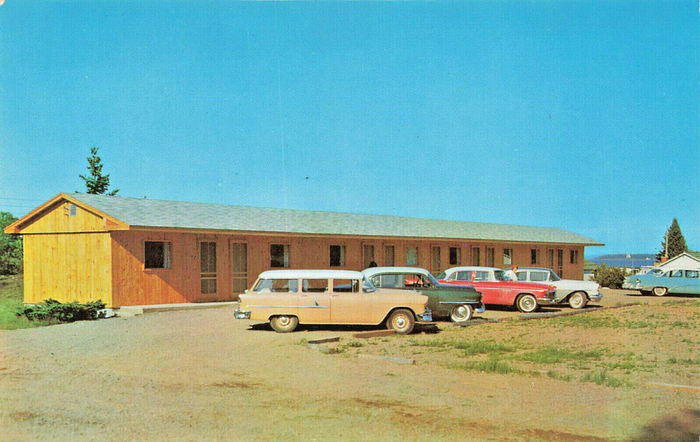 Bella Vista Motel - Vintage Postcard